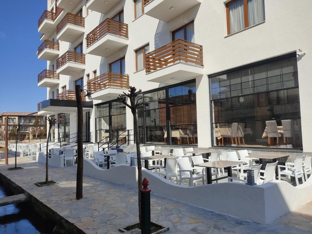 Grand Hotel Pogradec Tushemisht Exterior photo