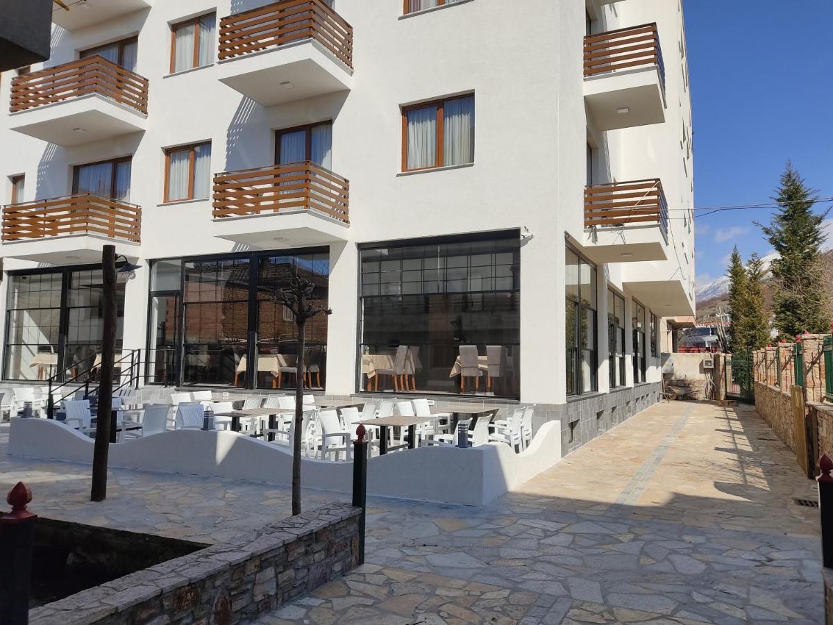 Grand Hotel Pogradec Tushemisht Exterior photo