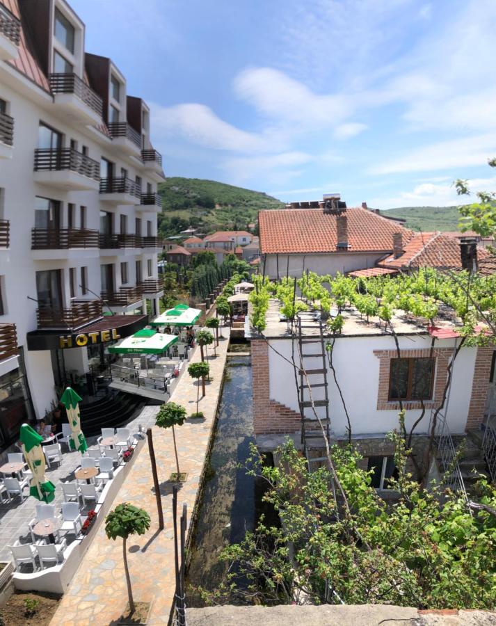 Grand Hotel Pogradec Tushemisht Exterior photo