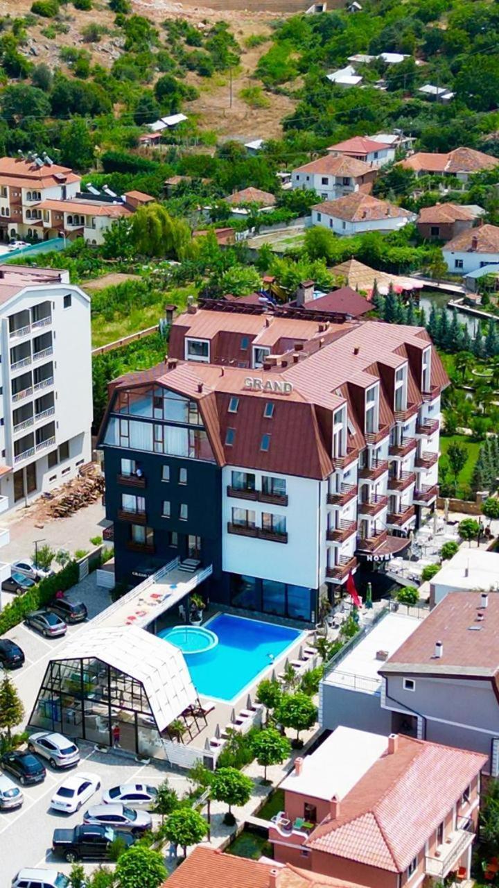 Grand Hotel Pogradec Tushemisht Exterior photo